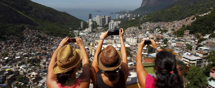 Mirisola critica turismo predatório em favelas –  https://bemblogado.com.br/site/