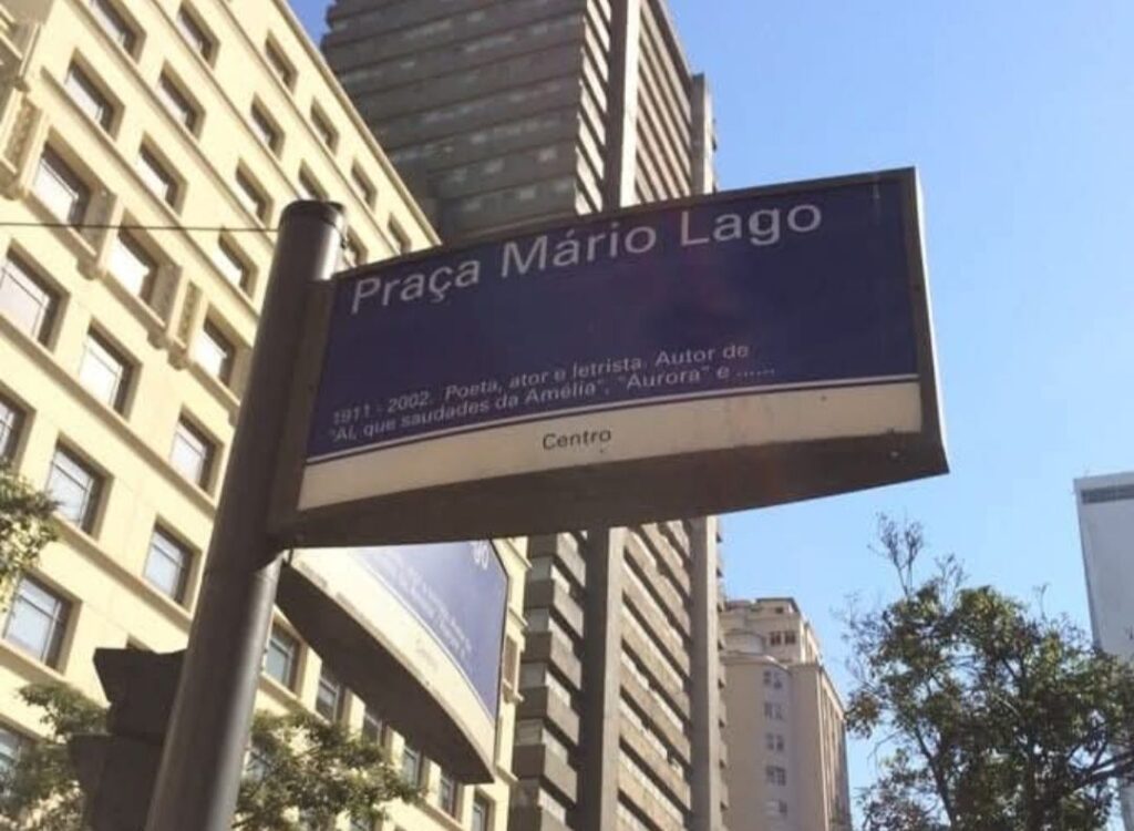 Tirem as pás e escavadeiras da Praça Mário Lago – Bem Blogado